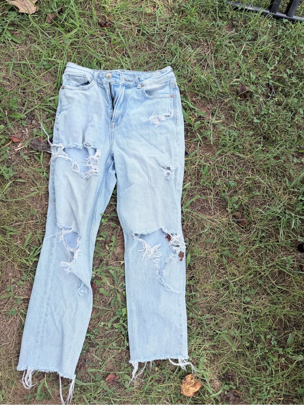 American Eagle Outfitters Light Blue Distressed Straight Leg Jeans